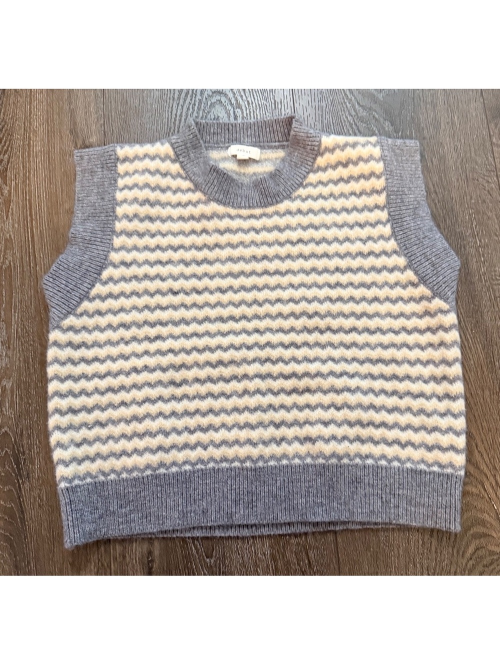Debut Gray Tan Cream Chevron Stripe Sweater Vest Small Fuzzy Knit Preppy Retro